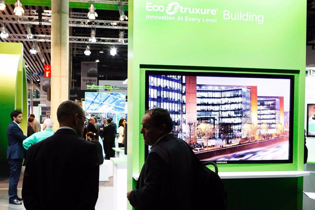 SchneiderElec's tweet photo. Let's make our buildings #efficient to have a cooler planet. #InnovationAtEveryLevel at @IOTSWC #IoTSWC16  https://t.co/JR7nHXlSo8 https://t.co/TZUi6ZSFPp