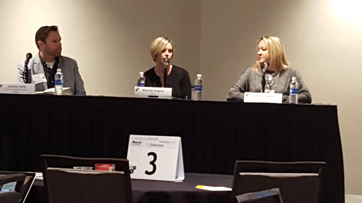 svansickle's tweet photo. Driving @Citrix employee advocacy? @Ladymenga explains how at #SocialTools16  #CitrixChat https://t.co/B9F2Oh0zUL