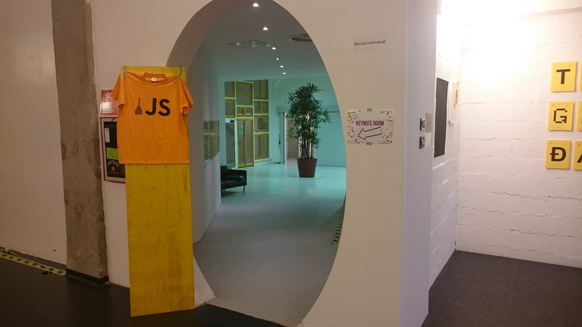 torinojs's tweet photo. Ci siamo quasi #jsNight https://t.co/nm2oZkrOpb