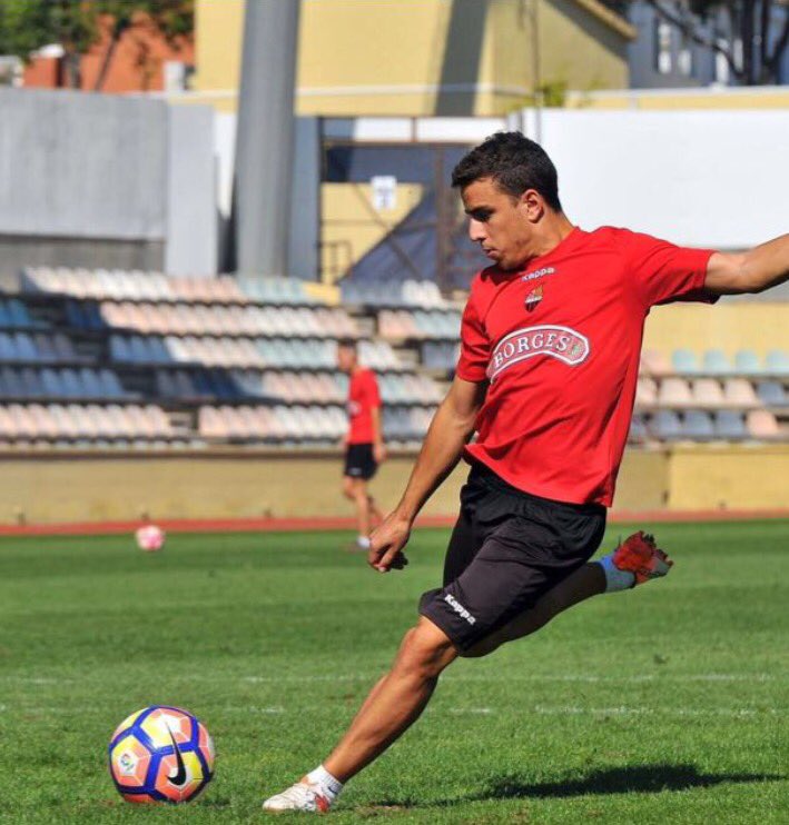 DoubleMatch1998's tweet image. @d_haro ya entrena con total normalidad después de superar sus problemas de pubis. Más pólvora para @cfreusdeportiu