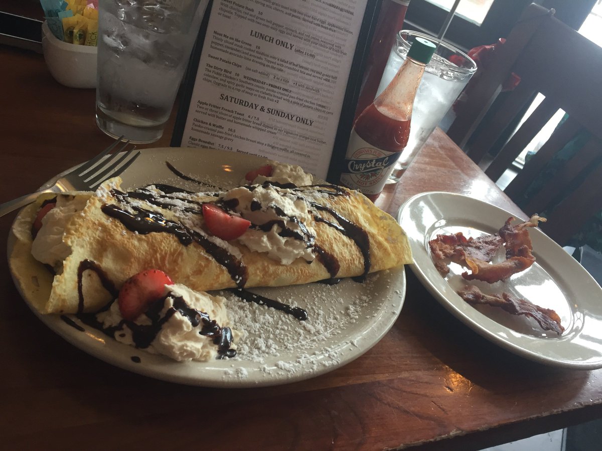 crandamy97's tweet photo. https://t.co/u7zCGUc7vp
Article doesn't lie! The strawberry crepes are the best in Eau Claire! The applewood bacon is mouth watering #cj260 https://t.co/iHrXyDOSrB