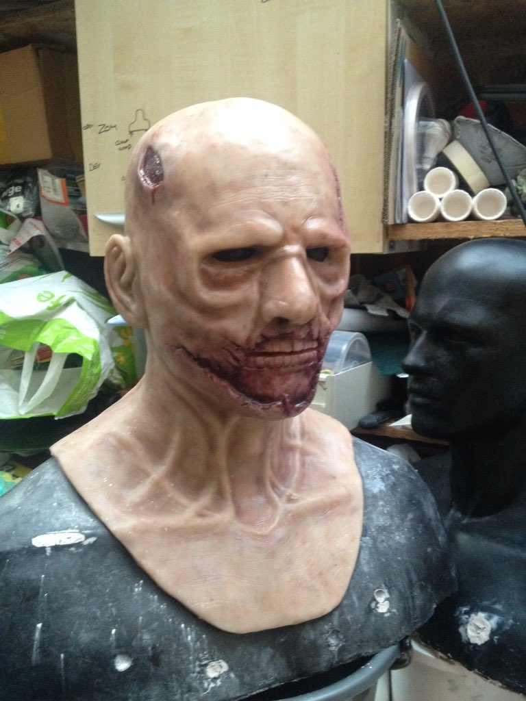 Masksppfx's tweet photo. Last mask finished and in the post for this years Halloween https://t.co/NLK7iHM2yV