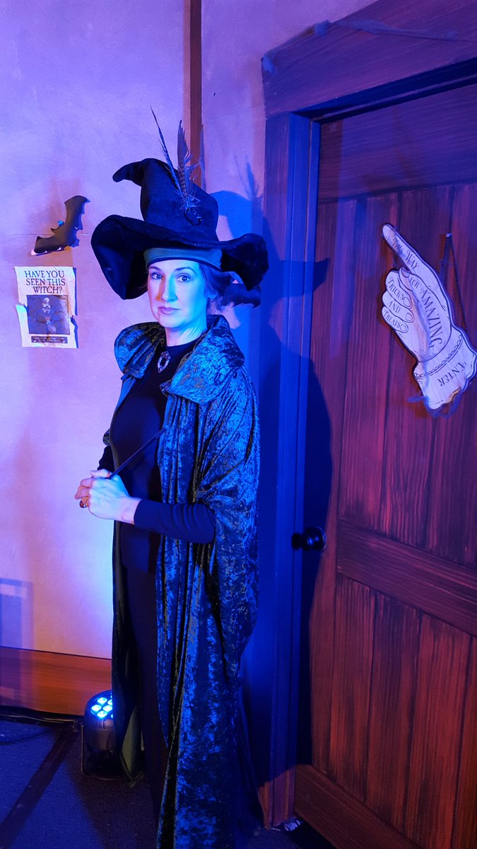 GryffindorJenny's tweet photo. Me as McGonagall. I can actually tell you guys now. I was McGonagall in the #Leakycon story! #harrypotter #leakycon2016 https://t.co/P7tRkZN6PR
