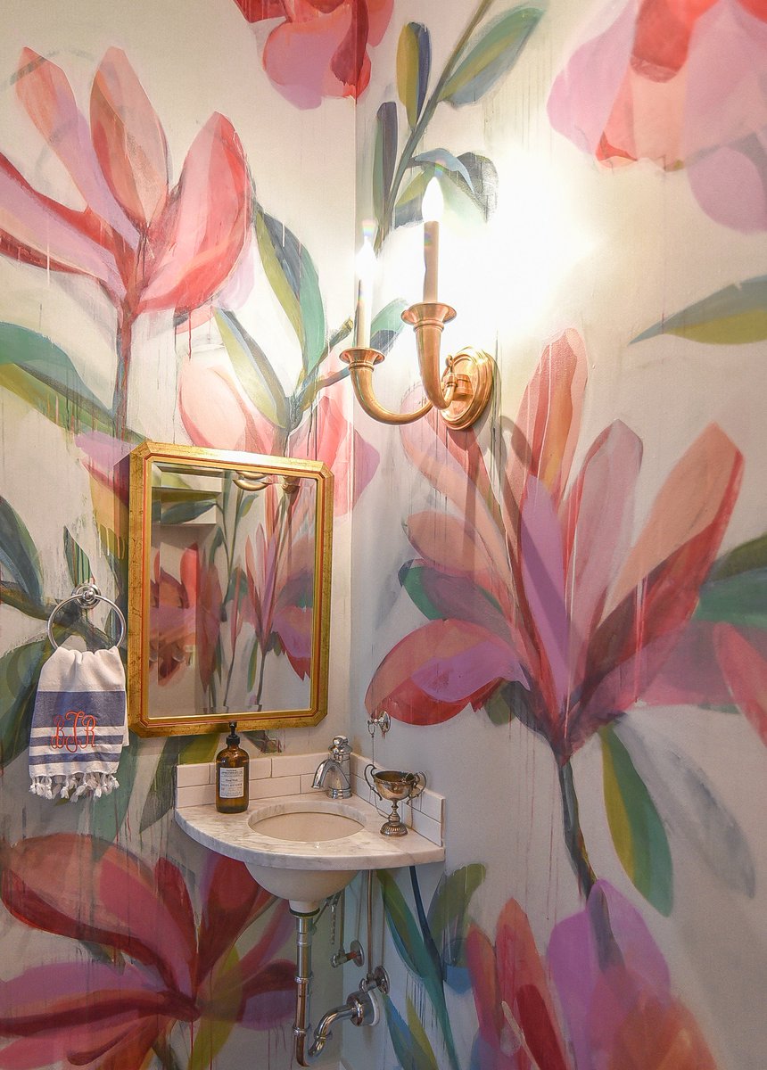 ClutterSavannah's tweet photo. POWDER ROOM MAGIC by @katherinesandoz. #OHEMGEE  https://t.co/KXGvvyzwHZ https://t.co/p7IGMubG79