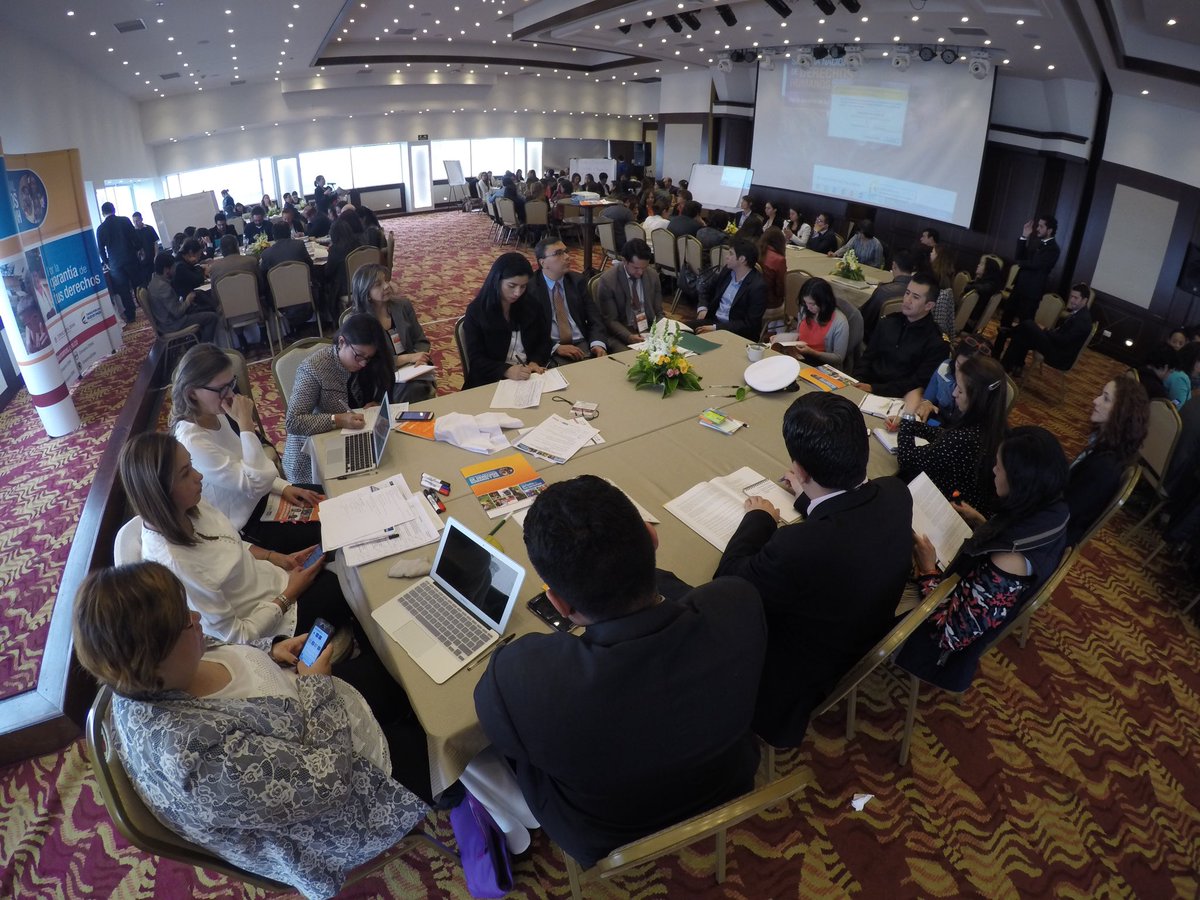 ConsejeriaDDHH's tweet photo. 📷 | Encuentro #SistemaDDHH continúa con comité de equipos técnicos para priorizar acciones en implementación de Estrategia Nacional DDHH 🇨🇴🕊 https://t.co/b5dufmO36a