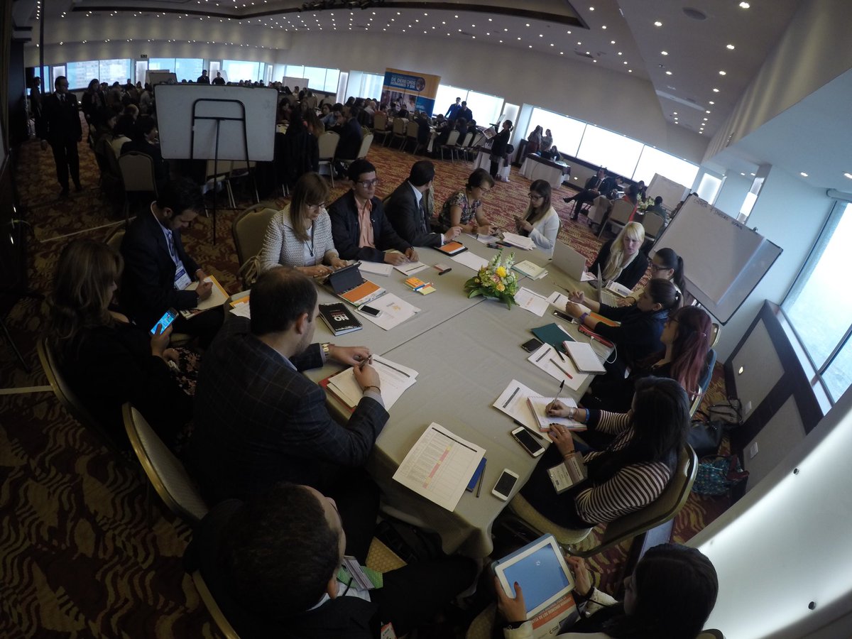 ConsejeriaDDHH's tweet photo. 📷 | Encuentro #SistemaDDHH continúa con comité de equipos técnicos para priorizar acciones en implementación de Estrategia Nacional DDHH 🇨🇴🕊 https://t.co/b5dufmO36a