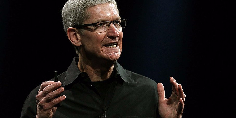 BusinessInsider's tweet photo. People are saying that Microsoft is now more innovative than Apple https://t.co/Icn74YBVKC https://t.co/qCbr5Vg7KJ