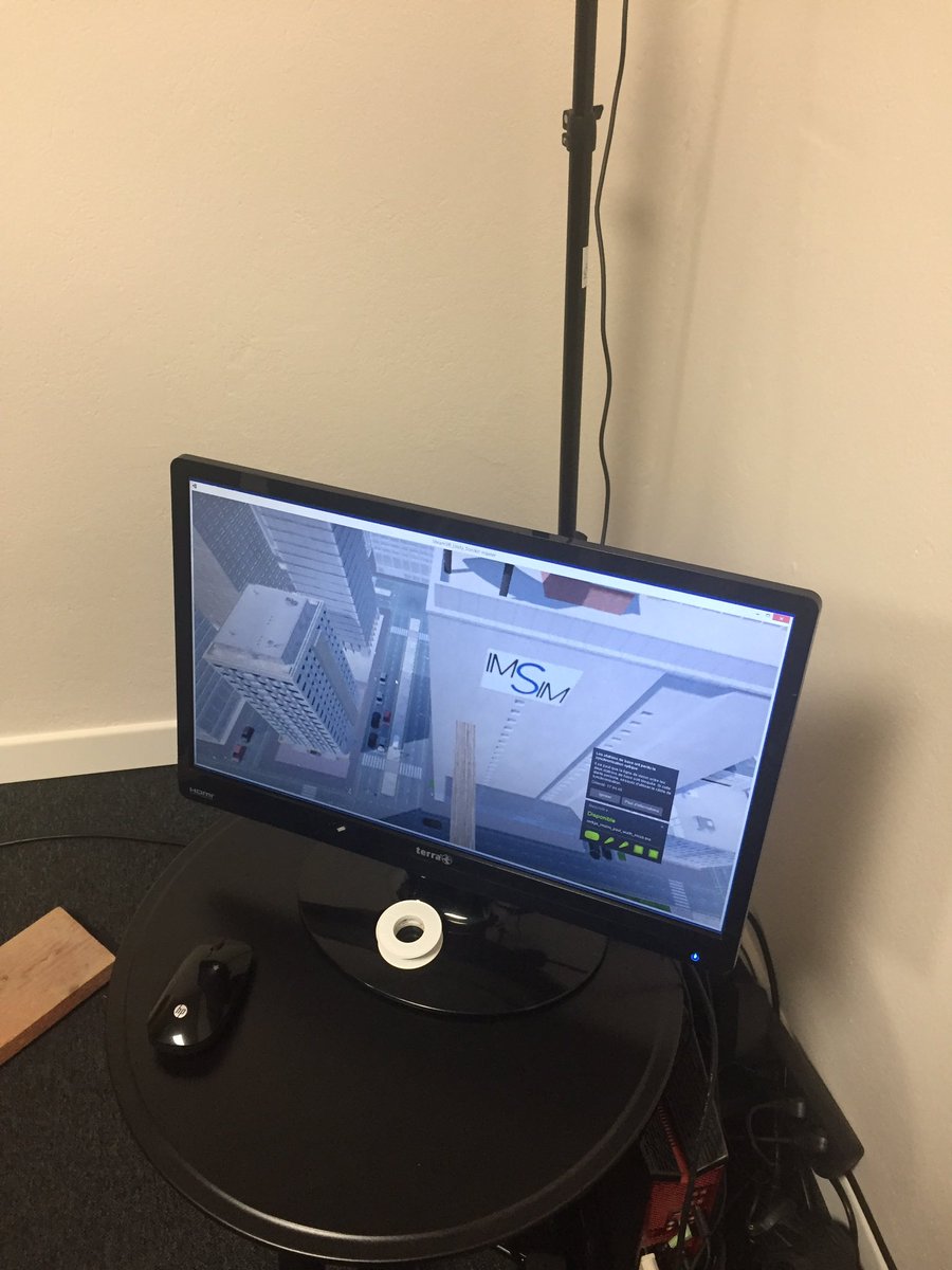 andremichelmay's tweet photo. Test de Realité virtuelle 100m au dessus du vide. Impressionnant. imsim. @PW_InCub @CityLityApp https://t.co/dTAPADgfCk