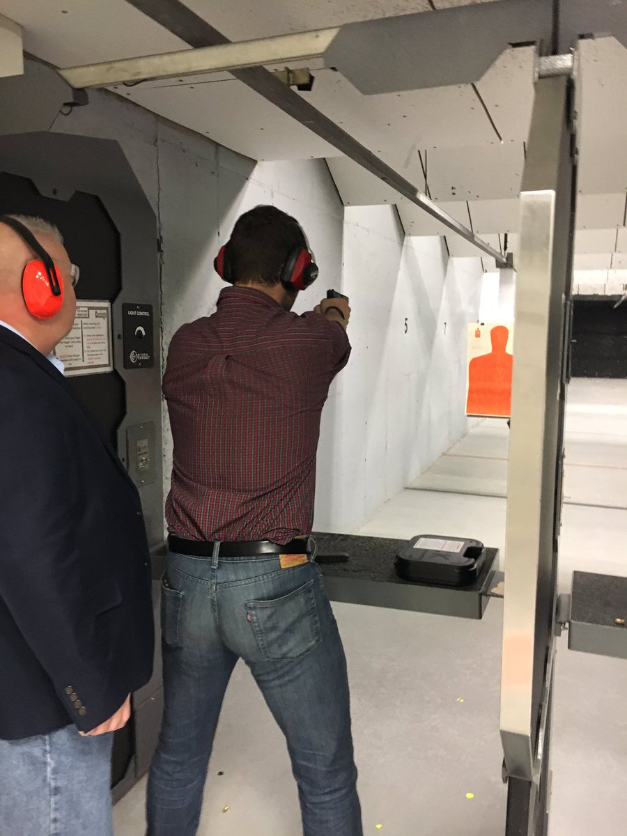 ChrisJablonski7's tweet photo. Taking dead aim at politics as usual! @TeamGreitens #mogov https://t.co/Dw2alaDObL