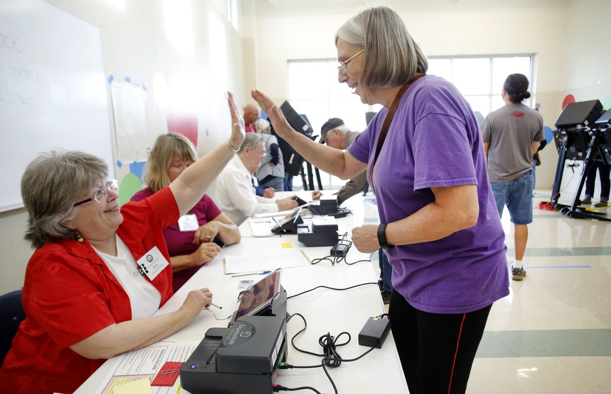 NWADemGazPhotos's tweet photo. Many different reasons to celebrate early voting! The Vote Center @BGCFayetteville is open #Fayetteville #voteearly #2016 #localandnational https://t.co/MOlkPl5nkn