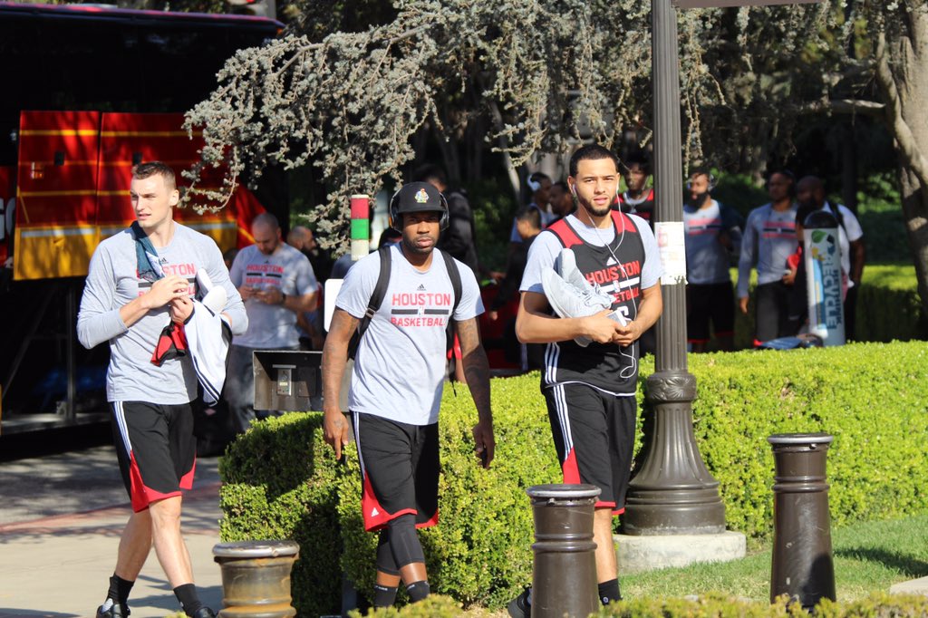 Squad arriving for morning shootaround in LA! #Rockets50 https://t.co/pEB9ELtQtu