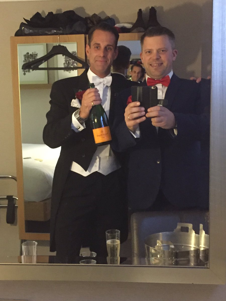 BertieGrey's tweet photo. Pre drinks drinks before a few drinks... @MABPRIDEAwards #servingwithpride https://t.co/S19eTJcZA2