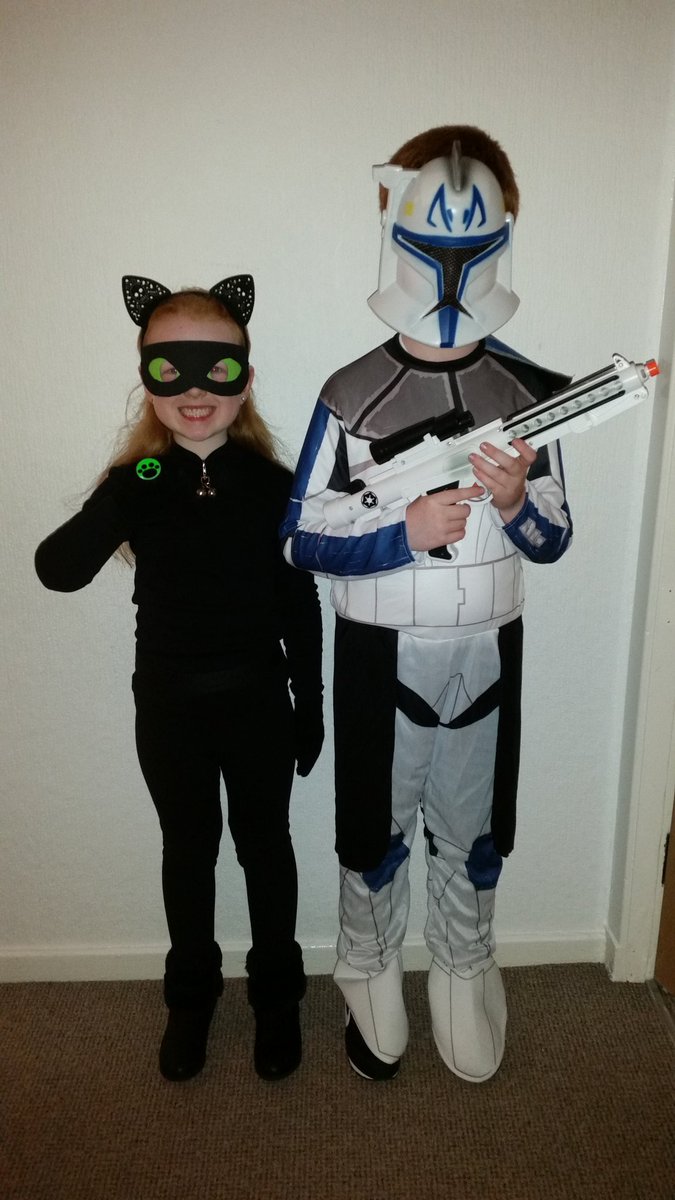 Nicmo89's tweet photo. @drumparkprimary Clone Trooper Rex And Cat Noir ready for Halloween Disco https://t.co/EWVuLmMtyn