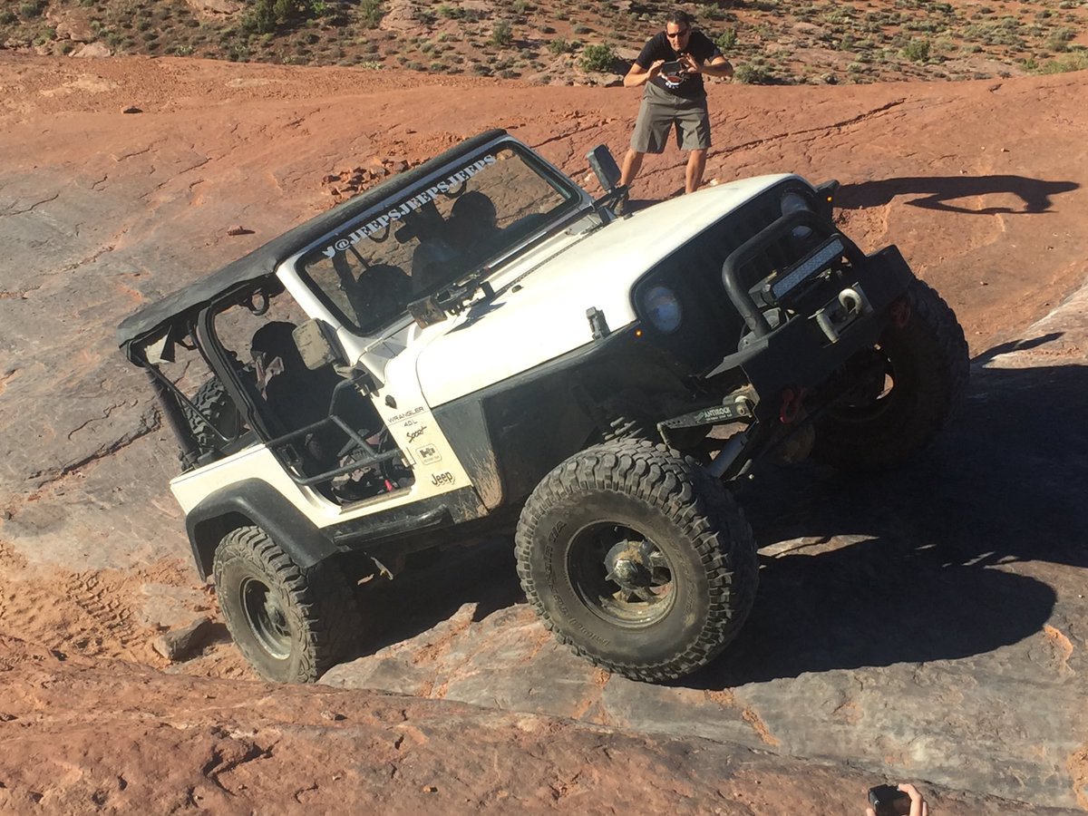 rpx53's tweet photo. A great guy to wheel with!๐๐ผ @KeithD25 @THEJeepMafia #Moab2016 https://t.co/SmeLHd36A2
