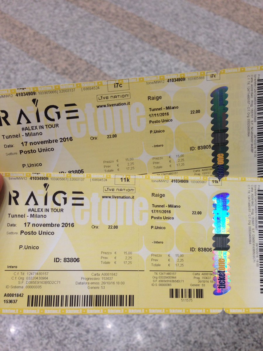 AleBruz's tweet photo. #Raige #raigesceglime #sceglinoi #milano ❤️😍 https://t.co/c1ehrcBi5J