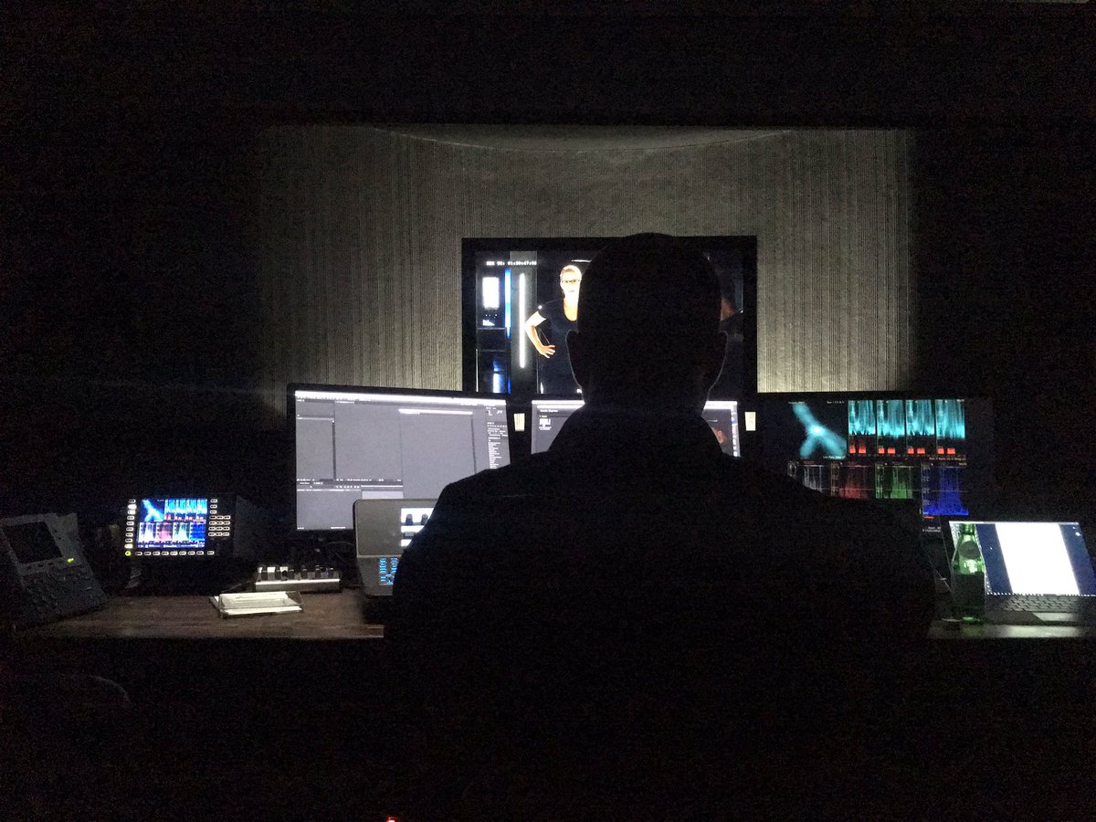 Check out <a href="/coreyrobson/">Corey Robson</a> colour grading in the <a href="/EncoreVAN/">Encore Vancouver</a> colour suite! #Arrow #Arrowbehindthescenes
