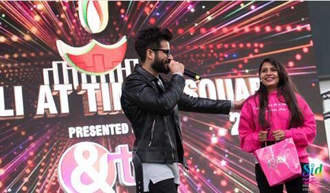 TackerBlog's tweet photo. Some more pictures of @karantacker #DATS2016 #DiwaliWithAndTv https://t.co/6Os9Pb7hDQ
