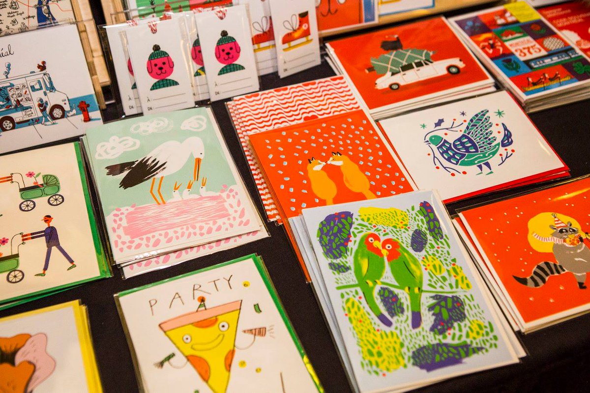 DesignMontreal's tweet photo. Les photos du marché éphémère CODE SOUVENIR MONTRÉAL à l'événement #GoMedia2016 sont ici! https://t.co/I8lKWsfIAC #designmtl https://t.co/OZidp6hiHS