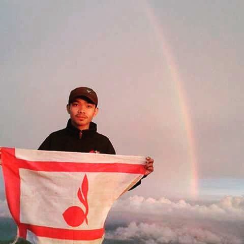 Survivors commemorate the oath of youth.. Hopefully the youth Indonesia will keep working, creative and imaginative.. Aamiin.
#pramukaupdate