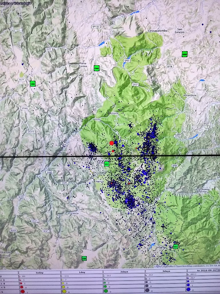 AlessAmato's tweet photo. #terremoto Mag 5.4 zona tra Norcia e Visso. Al bordo nord della struttura attiva da agosto https://t.co/BOVRlhZZEu