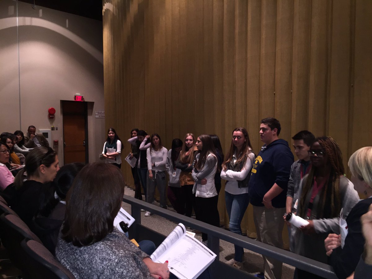 harrisonasi's tweet photo. Student q&amp; a tour https://t.co/eIvDleSDpU