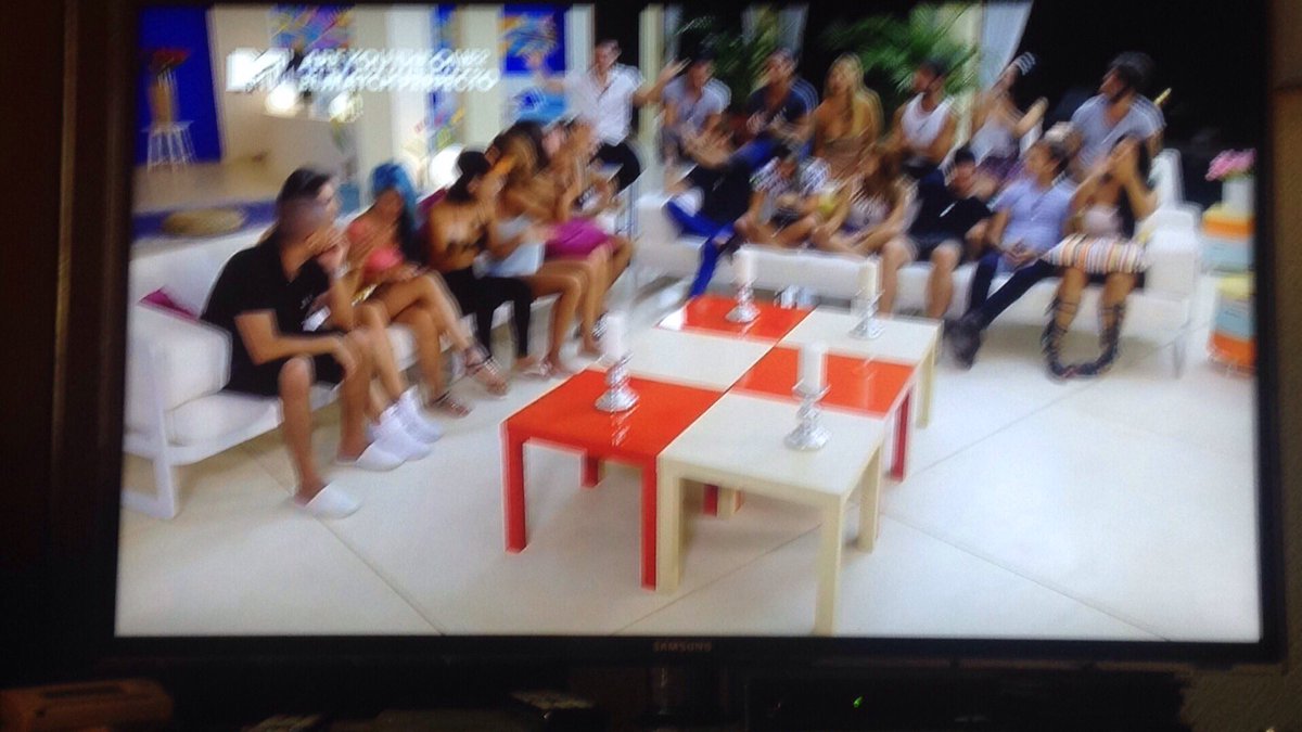 Johnny_MTVAYTO's tweet photo. Aclamando al líder de la casa
#braveheart #MTVAYTO #MTV #johnnyloco #PedosAmorosos 💨 https://t.co/pT5k2uncCv
