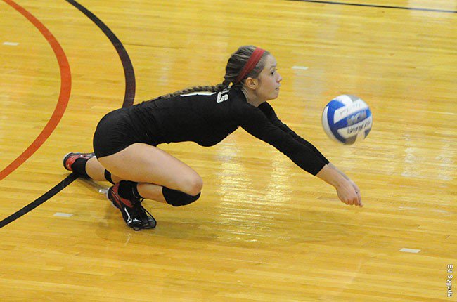 Wins vs Marrieta clinch spots for <a href="/OtterbeinMenSoc/">Otterbein Men Soccer</a> &amp; @OCVBALLTEAM in #OAC tourney bit.ly/2eblqGw bit.ly/2evQdkn #Otterbein