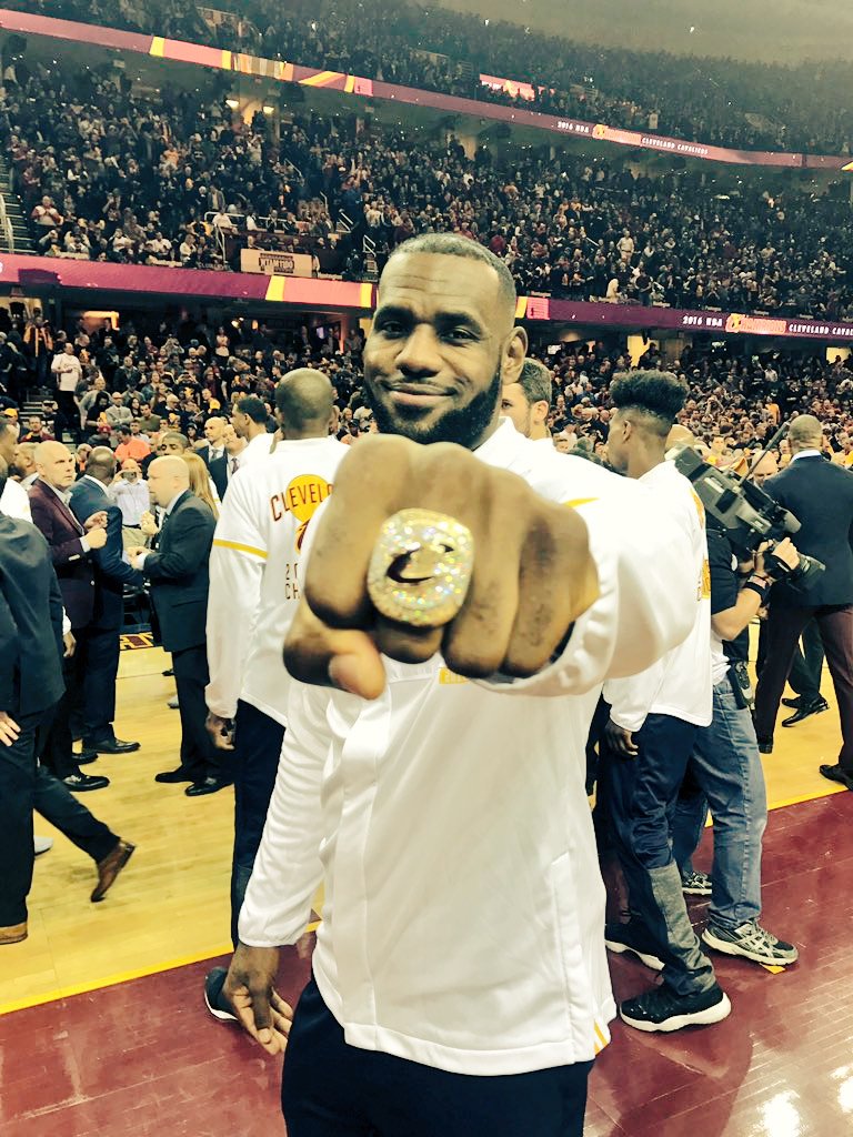 josedajimenez5's tweet photo. Que orgulloso me siento de que mi idolo haya conseguido su sueño ,darle un anillo a su ciudad. #ClevelandCavaliers #ipromose 💯💯 https://t.co/eVZ7MjCUv3