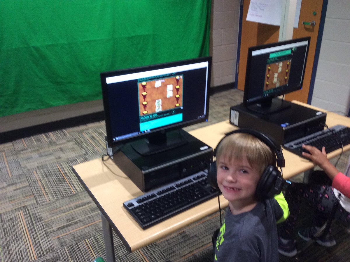 StoneyKbraun's tweet photo. Working on our keyboarding skills...#slimekids#typing#stoneycreek https://t.co/LHL6D9zu8A