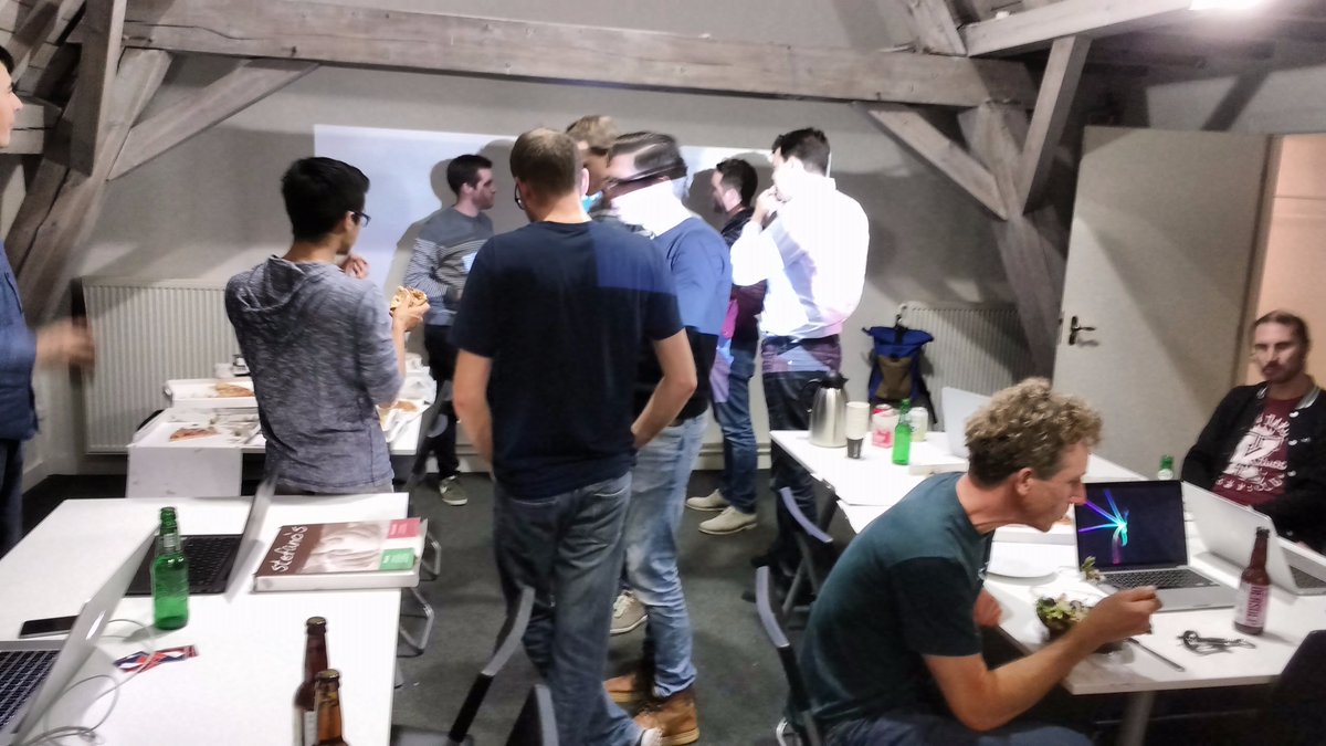 Ready for the #elmlang hack night with @InFin_NL and <a href="/Avisi_IT/">Avisi</a>!