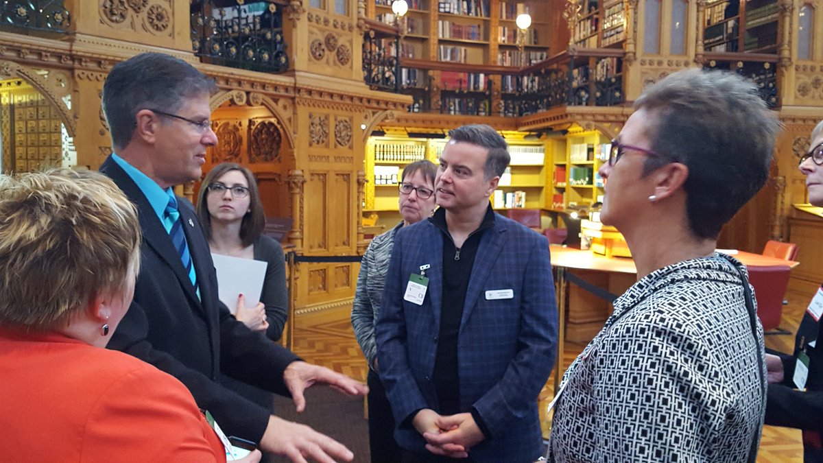Bonus to visiting parliament today- tour of the Library. Thank you <a href="/MPmarkwarawa/">Mark Warawa</a> for the great experience! #31dayOTchallenge