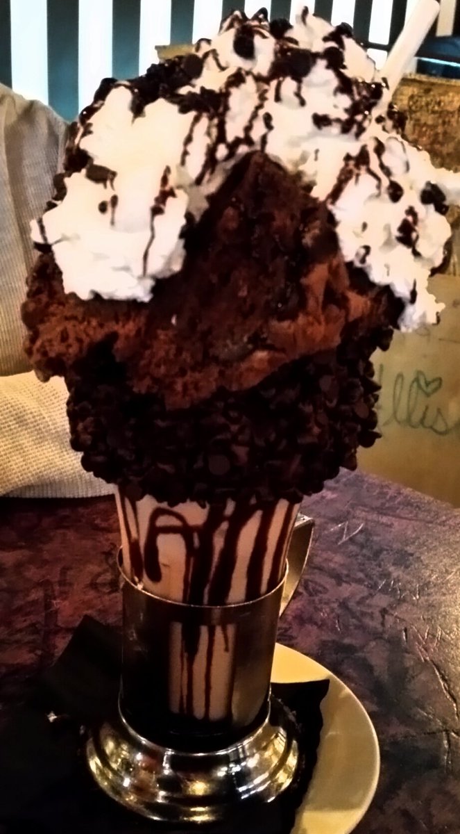 BeignetBreakdwn's tweet photo. I just had a shakeGASM @blacktapnyc....props https://t.co/CPuLVOiBwD