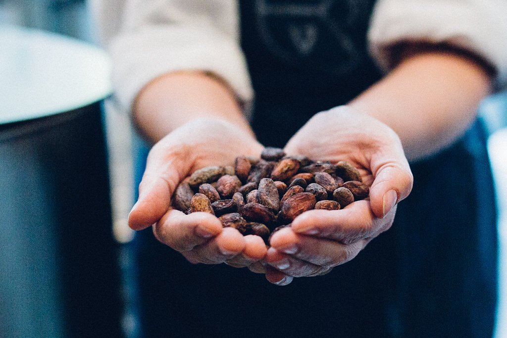 Saul Good (@itsaulgood) on Twitter photo Fresh post by <a href="/ChocolateCodex/">Chocolate Codex</a> - Where does #chocolate come from? ow.ly/MIgB305yXBY #beantobarchocolate Fresh post by <a href="/ChocolateCodex/">Chocolate Codex</a> - Where does #chocolate come from? ow.ly/MIgB305yXBY #beantobarchocolate