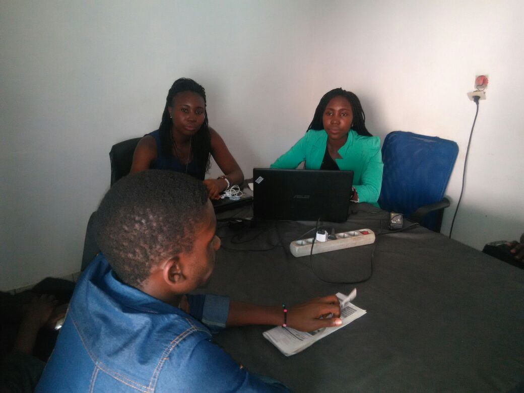 Ivanngong's tweet photo. The #plmeetup for Java was splendid. All five students were present, they seem very serious about learning Java @gdgbuea @skylabase https://t.co/TJh6S3mfz9