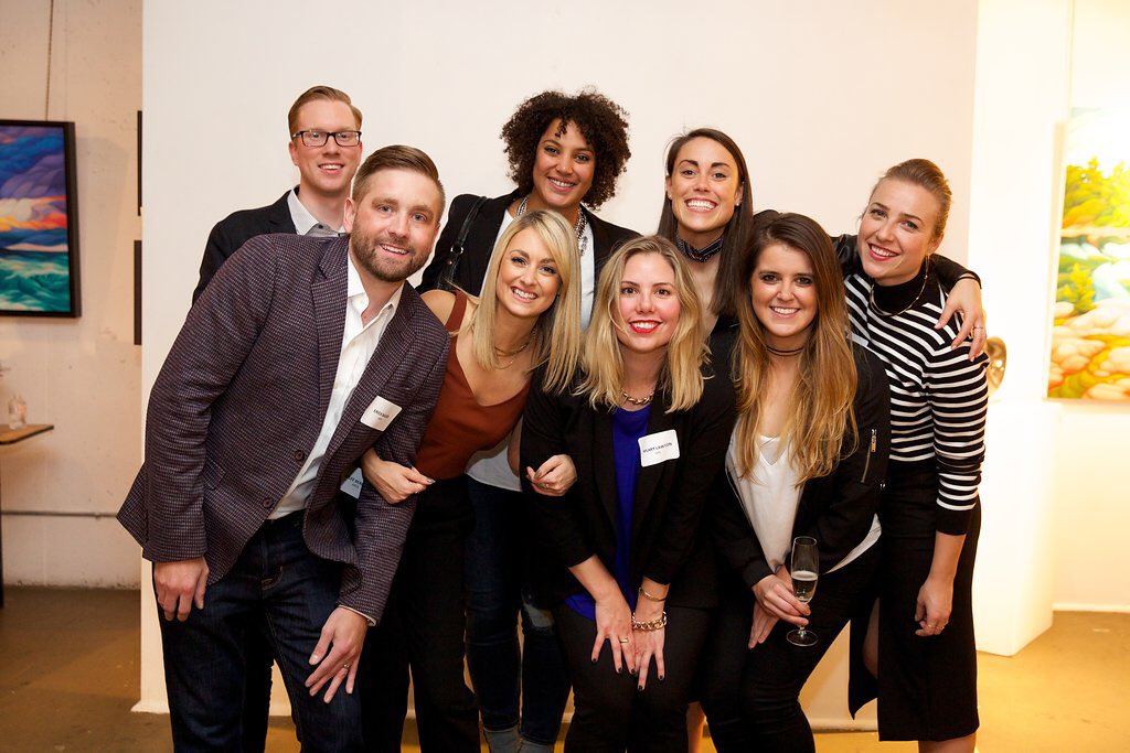 APEXLinda's tweet photo. Another great wed night pic! @apexpr @ruckusdigital @SusieNick @AlexThomas2189 @ErickBauer @hilarylawton @jessicaspremo @kye_bee https://t.co/QkSxMViNOe