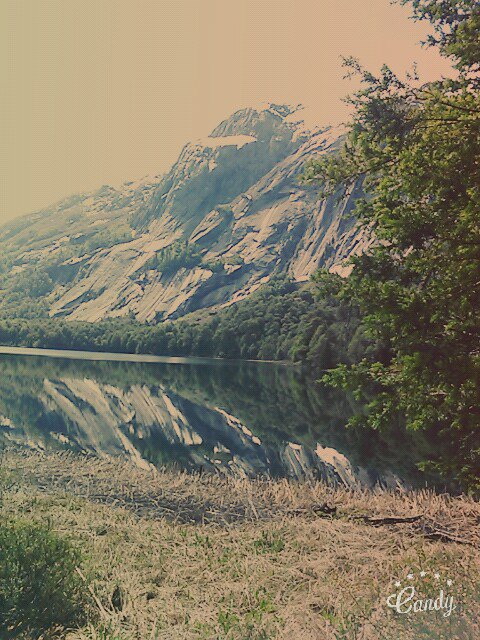 JuliiyEma's tweet photo. Bariloche te extraño #NO_TE_SUPEROO😞😘💔❤ https://t.co/2Fj0SVqzRo