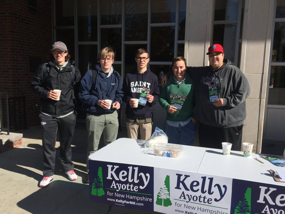 SaintAnselmCR's tweet photo. Great day to give out Apple cider and donuts in front of Cushing and tell people why Kelly #StudentsForKelly #RunWithKelly #nhsen https://t.co/dE2zDZ8b5a