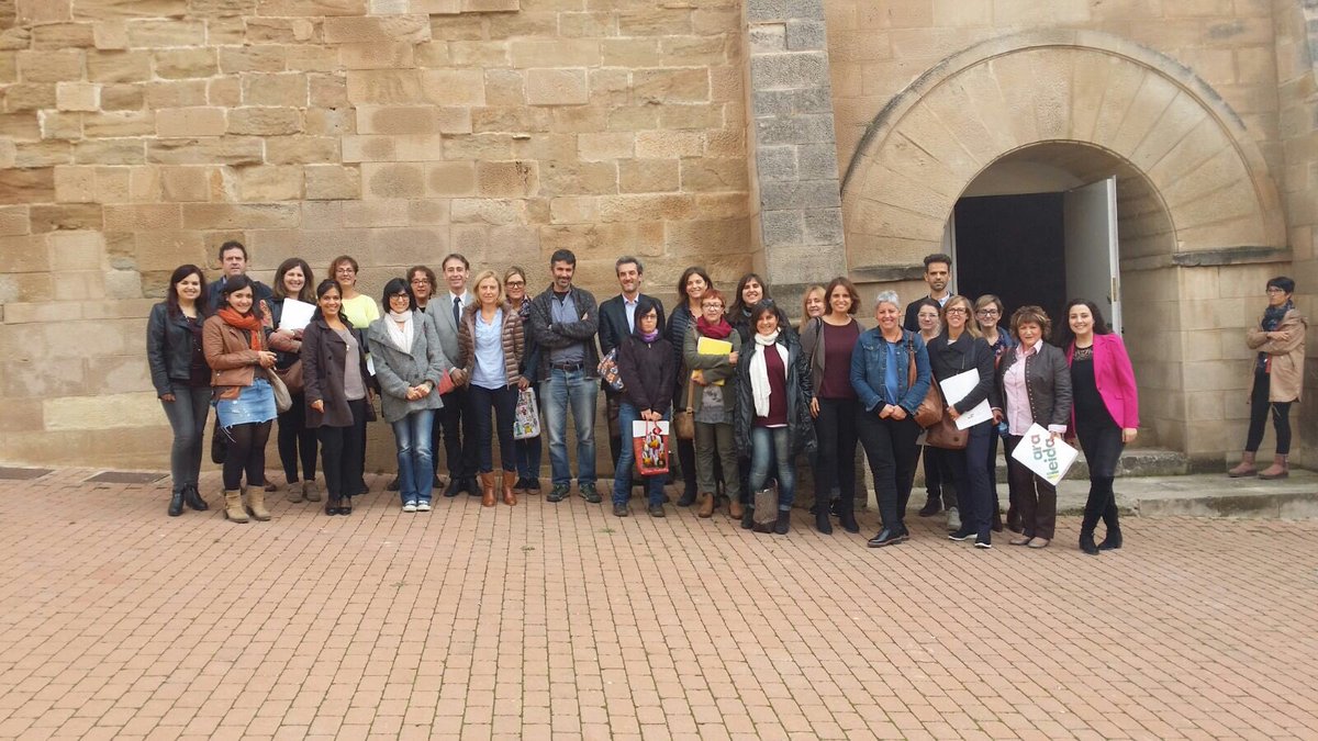 Julialegre727's tweet photo. Jornada tècnica d'Oficines de Turisme del Pirineu i les Terres de Lleida. Ponències de  Joaquim Queralt, Lidia Corredera i Rafael González https://t.co/FvwnlRxxhG