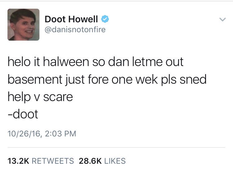 roomnoises's tweet photo. #SaveDootHowell he's clearly calling for help to be freed from the basement https://t.co/mHtGzt5cF2