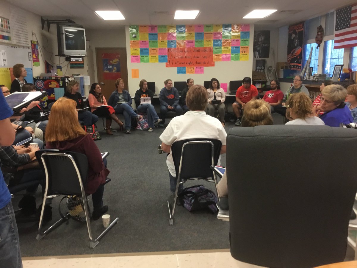 ALoder71's tweet photo. #usd443 #443Engage Math intervention conversations! #supportgroup #changingmathmindsets https://t.co/pujUHu2KDm
