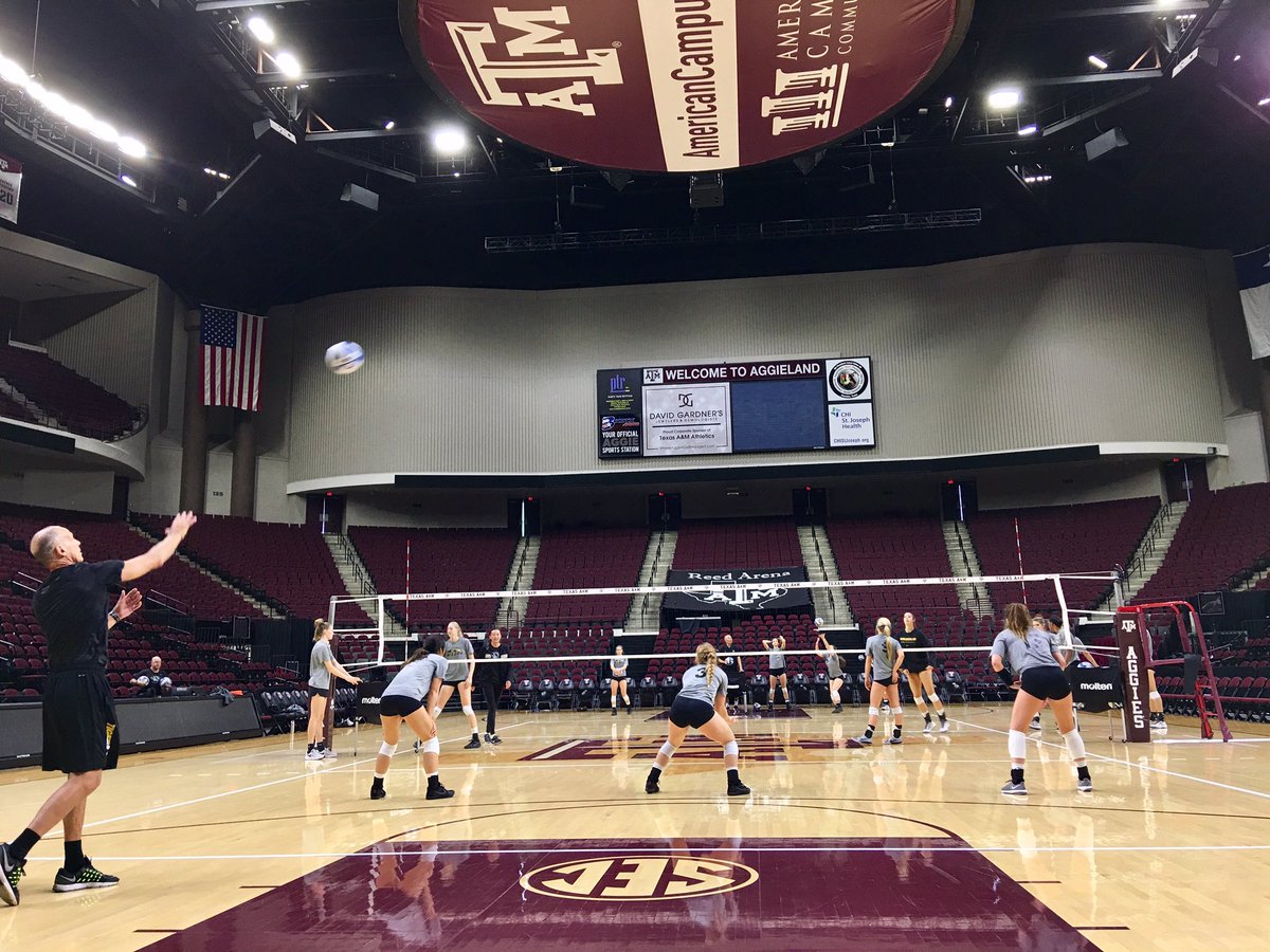 Afternoon serve/pass in College Station, Texas

First serve between the Tigers &amp; Aggies set for 8 pm (CT). Watch on ESPNU