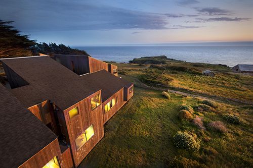 Headed here for some R&amp;R this weekend and couldn't be more excited. #searanchlodge #weekendgetaway