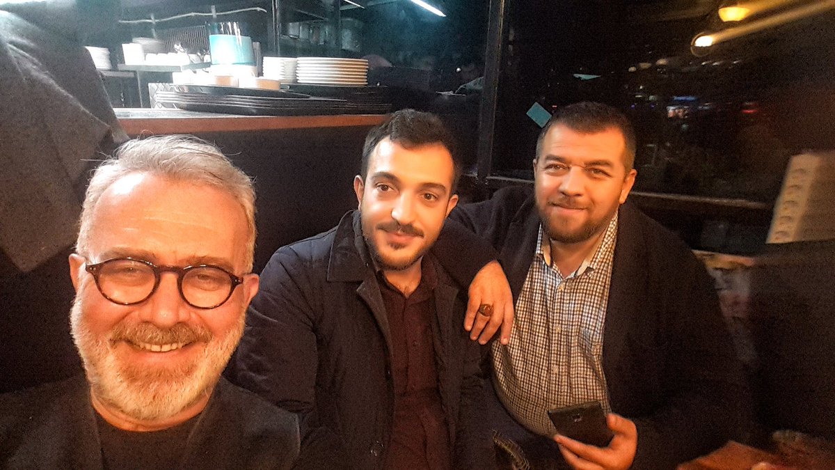Yenisehirlioglu's tweet photo. Dergimiz de daha neler yapabiliriz toplantısı. @CinsDergi @kilicarslan_is @herde @YusufGenc_ https://t.co/91iyeMw28J