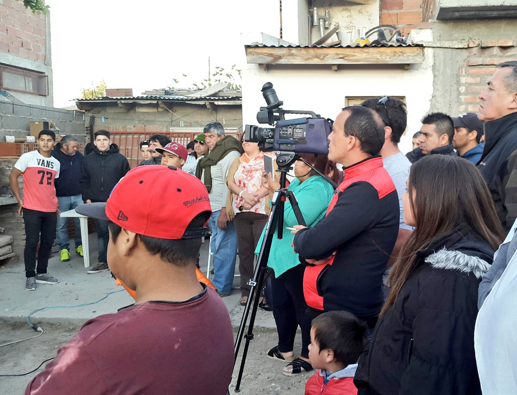 JacqueMicaela's tweet photo. Increíble encuentro PERONISTA en el Barrio San Miguel.
@PJCelesteyBlanc @peronbalbinpm @perondice 
Se acerca el gran día #VolverParaSiempre https://t.co/wQtoSO8thv