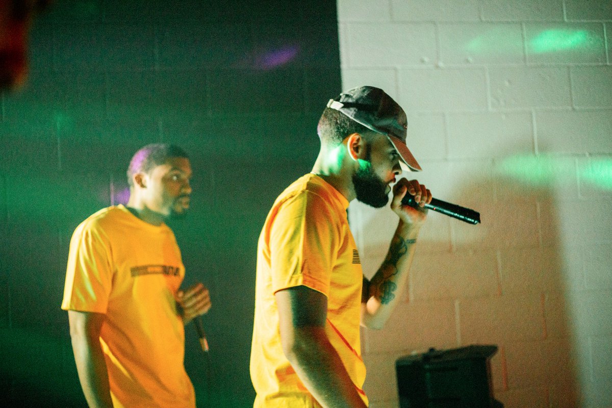 FastLifeCC's tweet photo. @WonDollarsEuros performing at #aboutdamntime2 via @KEYSUSx https://t.co/e6j42PNL11