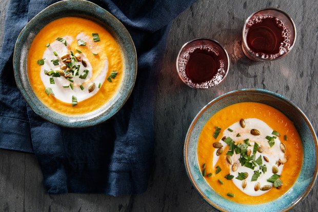 epicurious's tweet photo. For #NationalPumpkinDay, take canned pumpkin puree way beyond pie: https://t.co/3qbVAYlmJs https://t.co/SdCauULus1