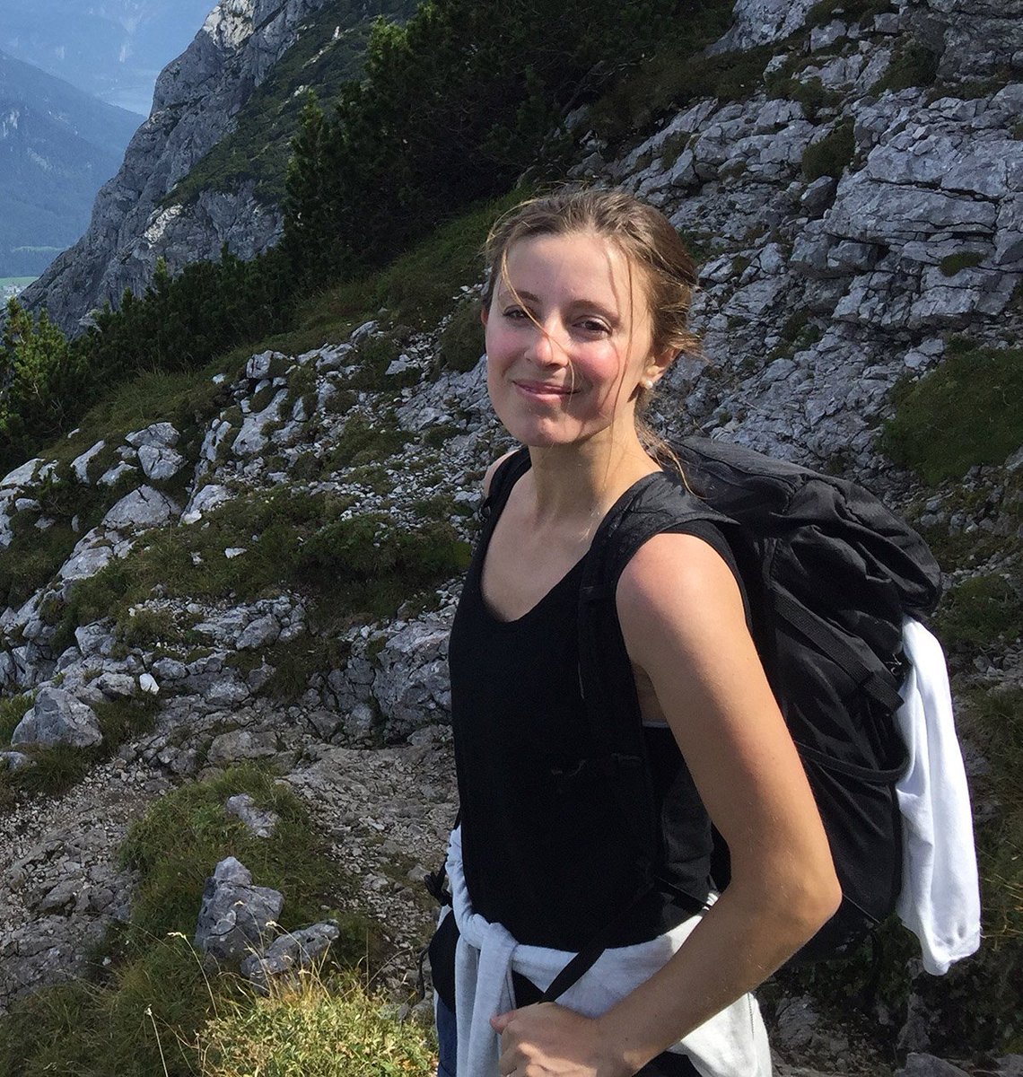VermontNRCS's tweet photo. The inspiring story of former #Vermont @ECOAmeriCorps member Julianne. Read it here... https://t.co/qYqGeuADce @ECOAmeriCorps https://t.co/ZGvoWYuTYu