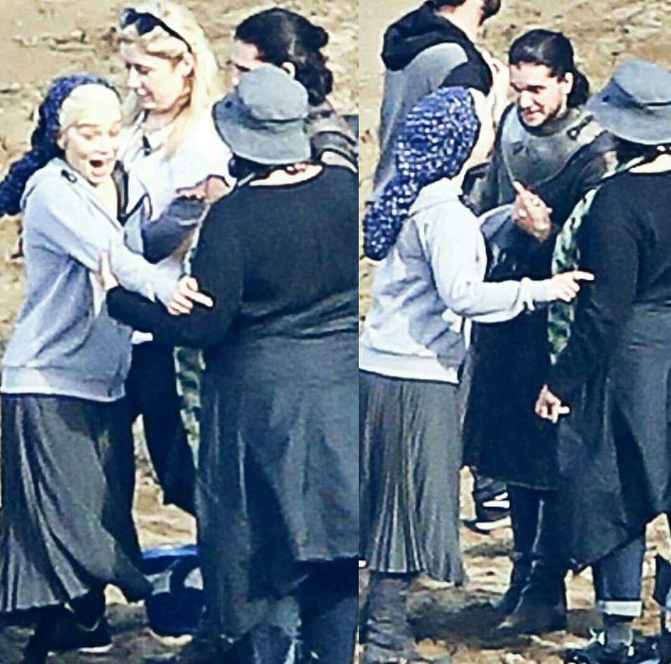 Khalessiniz's tweet photo. Canım yiğenim ziyarete geldi. Hazırlıksız yakalandım https://t.co/njhEygDZKX