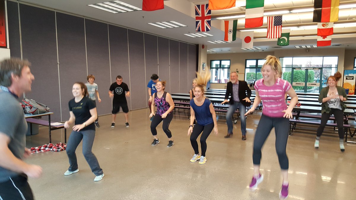 captcook24's tweet photo. Learning about relationship between exercise &amp; mental well-being with @UBCedO  #STEP17 TCs, the wonderful students of VCS &amp; @LeytonSchnell https://t.co/REzkUv9qju