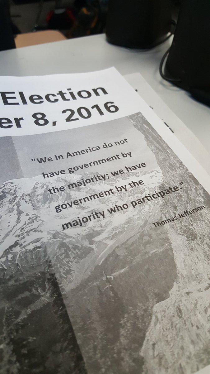 MrMailhot's tweet image. Using #academicworkshop  to become #informed citizens while practicing close reading.